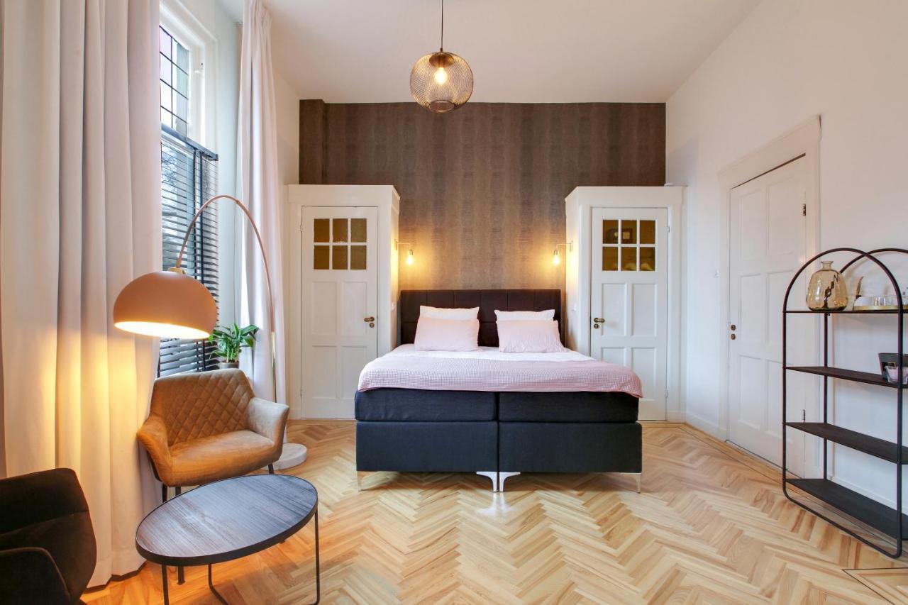 Romantische Stad Suite "Alora", Met Prive Parkeerplaats 阿尔克马尔 外观 照片